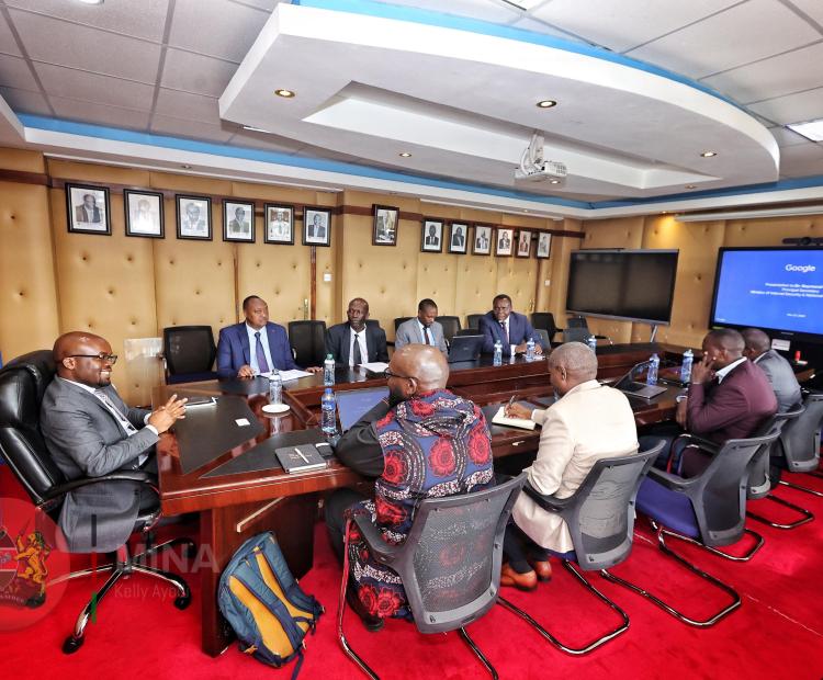 This morning, Internal Security PS @ray_omollo  met the Google Africa team, led by Michael Murungi, Google's Government Affairs and Policy Manager for East Africa to discuss on disaster management, specifically addressing the current flood situation.